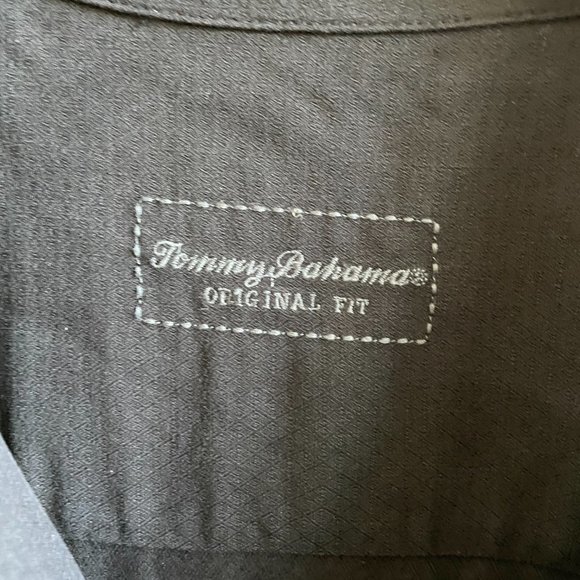 Mens Tommy Bahama 100% Silk Short Sleeve Button Up - Picture 3 of 5